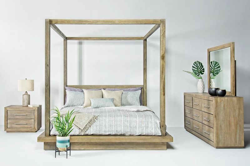Melbourne Canopy Bed, Dresser & Mirror in Brown, Queen, Image 1