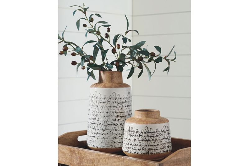 Meghan Ceramic Vases, Set of 2, Image 2