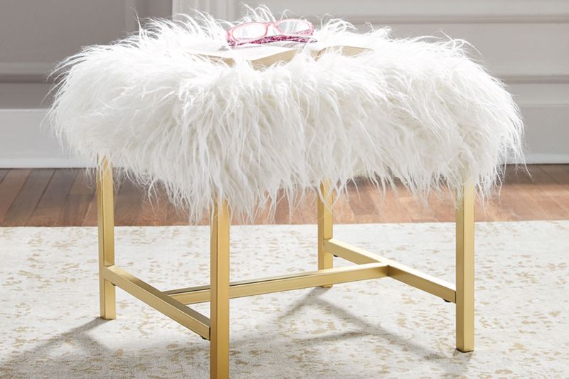 Elissa Fur Ottoman, Image 2