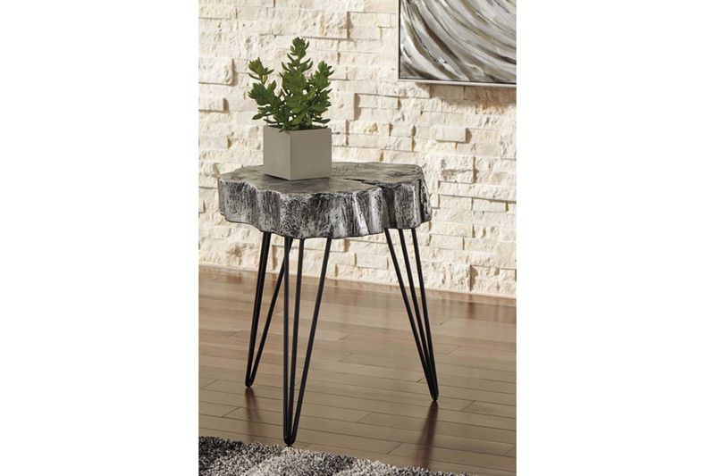 Dellman Accent Table, Image 1