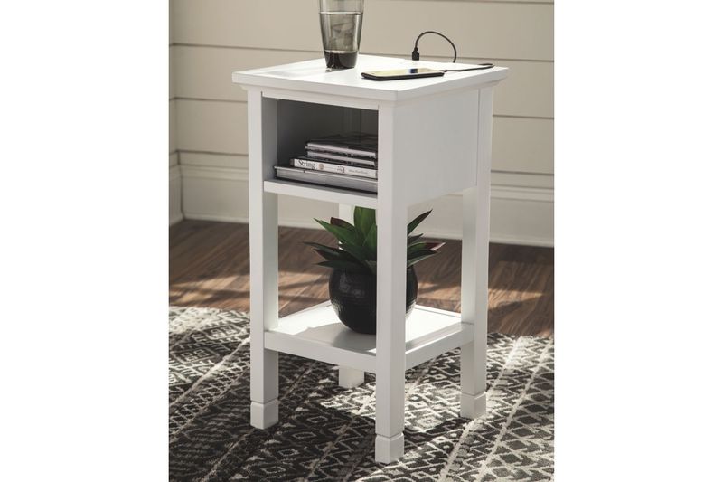 Marnville USB Accent Table in White, Image 2