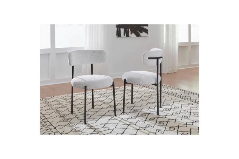 Aere Side Chair, StyledSide