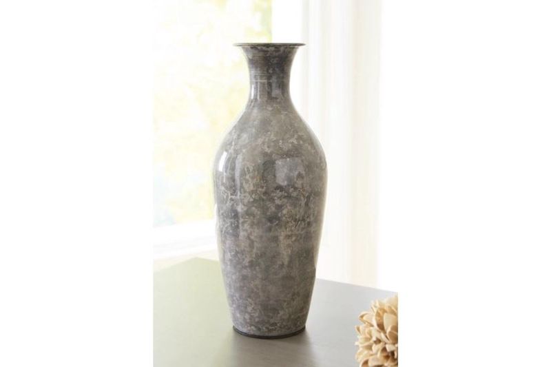 Brockwich Vase Or Filler, Styled