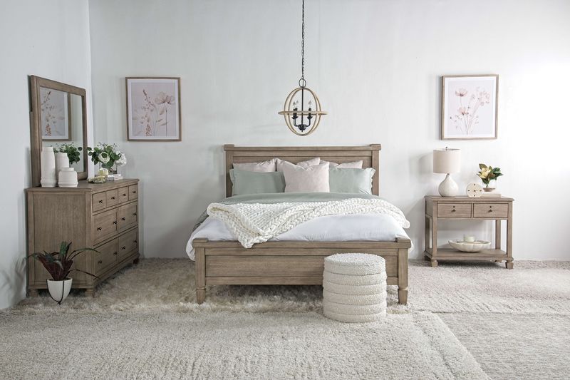 Country Side Canopy Bed & Dres, Styled