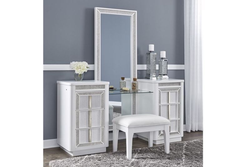 Chalanna Vanity & Mirror, Styled