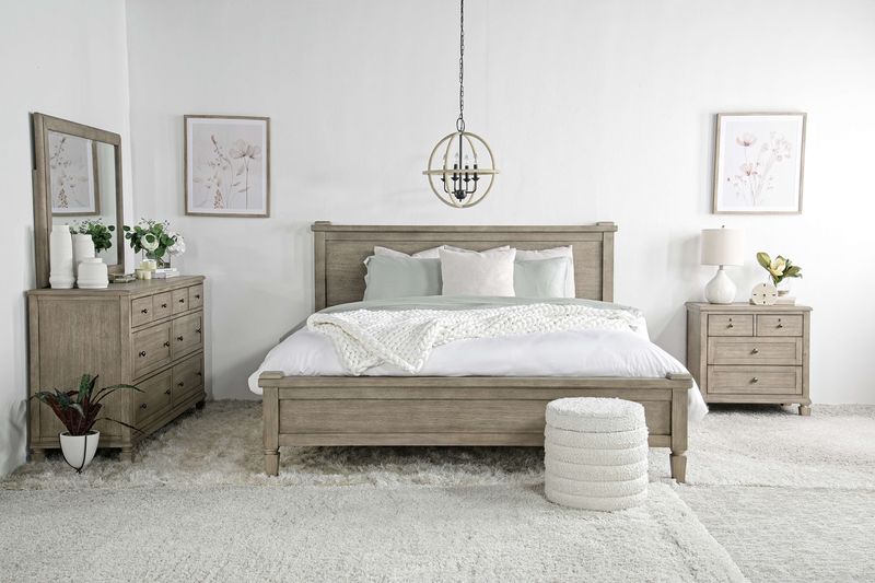 Country Side Canopy Bed, StyledSide
