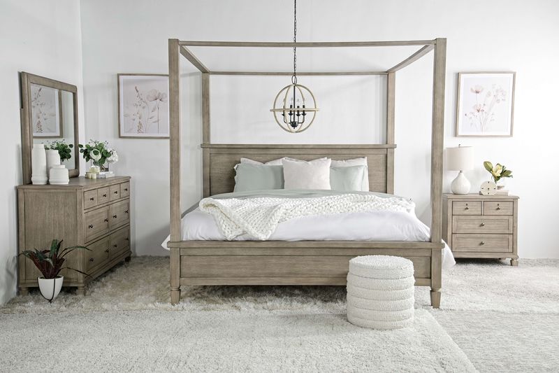 Country Side Canopy Bed, StyledSide