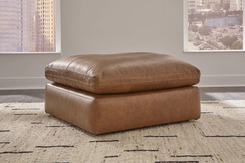 Emillia Cocktail Ottoman, 