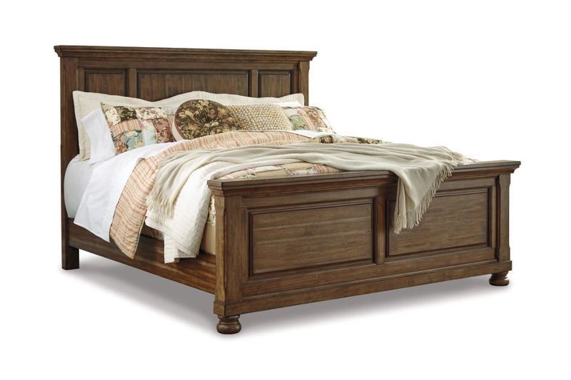 Flynnter Panel Bed & Dresser &, Angle