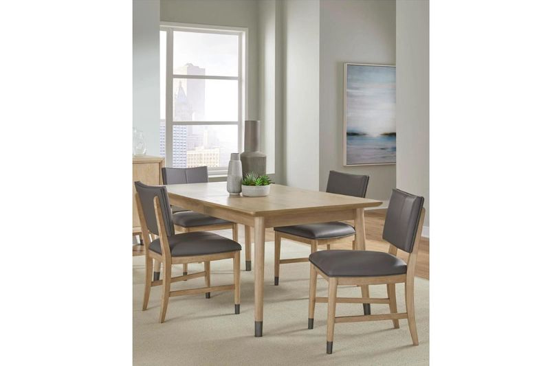 Franklin Dining Table & 4 Chai, Styled