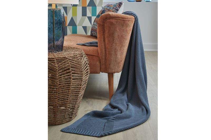 Gayelery Throw Blanket, Styled