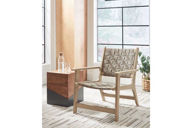Jameset Accent Chair, Styled