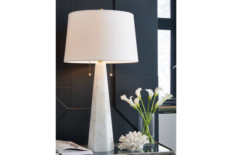 Laurellen Lamp, Styled