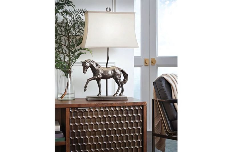Sandorman Lamp, Styled