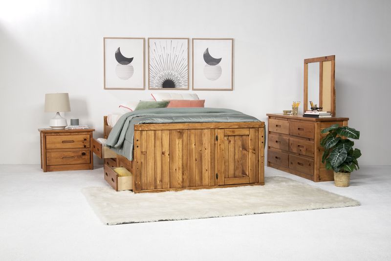 Young Pioneer Skipper Bed, Styled