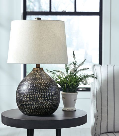 Maire Table Lamp, Image 2
