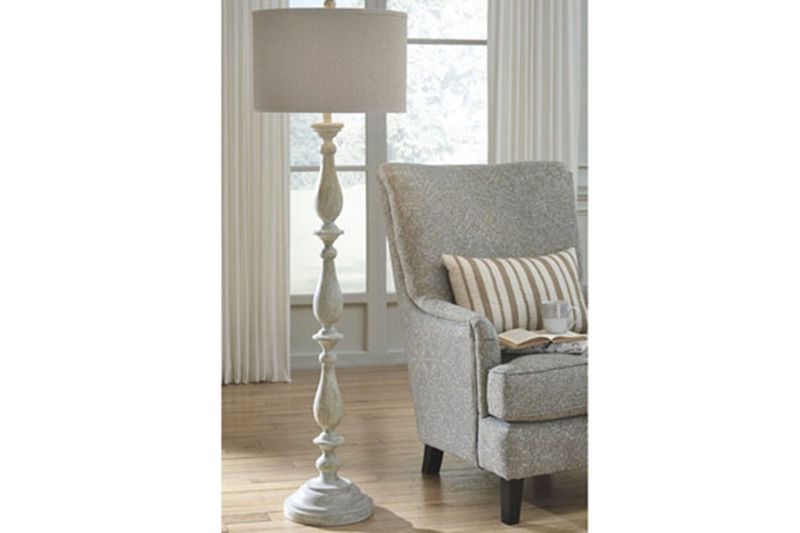 Bernadate Floor Lamp, Image 2