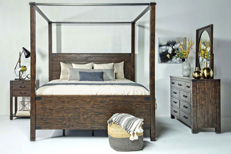 Pine Hill Canopy Bed, Dresser & Mirror in Brown, Queen, Image 1