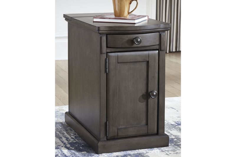 Laflorn Chairside Table in Gray, Image 2